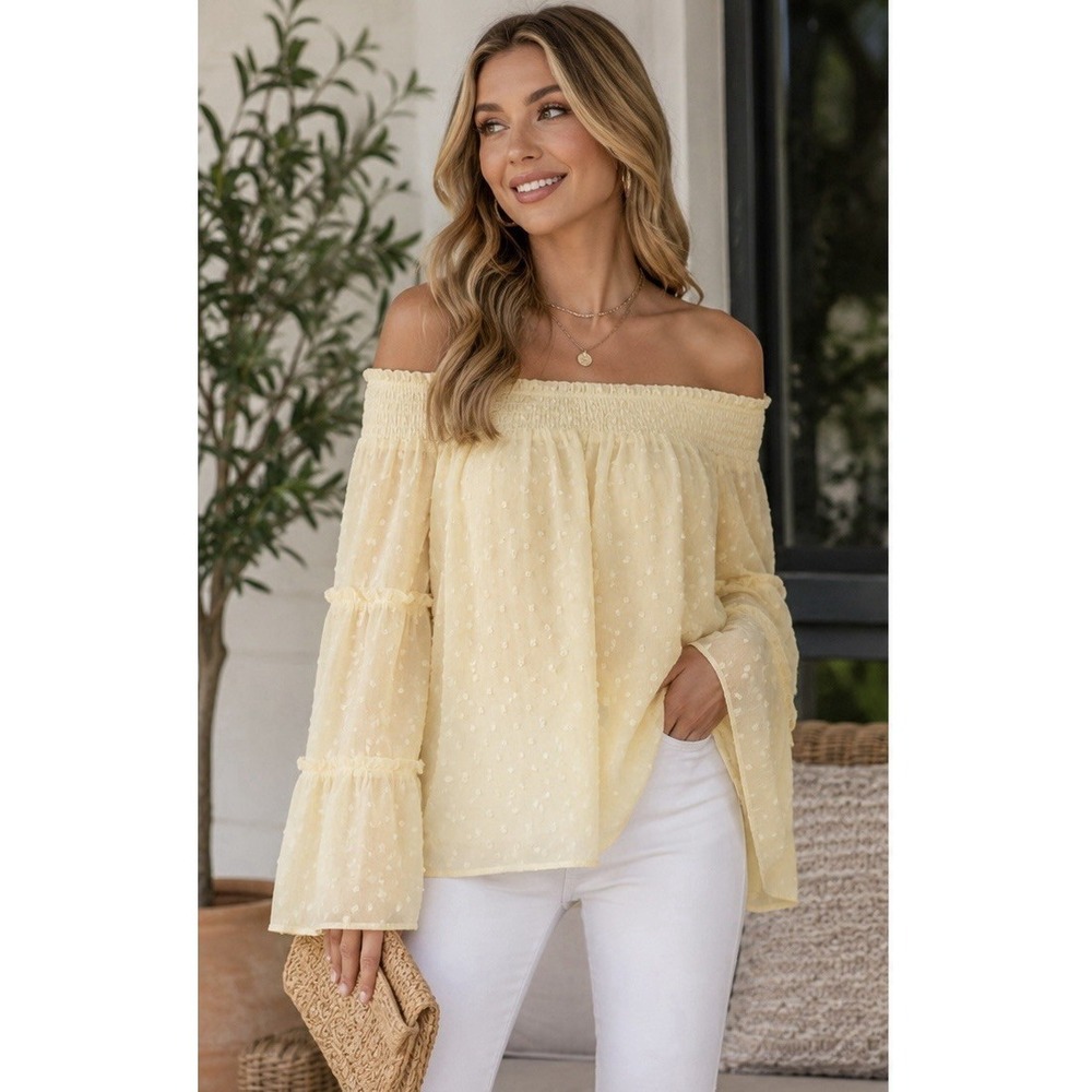La Miel Women's Medium NWOT Yellow Swiss Dot Off Shoulder Bell Sleeve Boho‎ Top